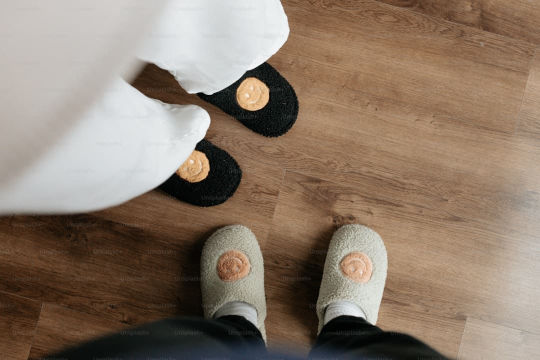 鹿晗拒绝staff帮忙系鞋带 真偶像的风采
